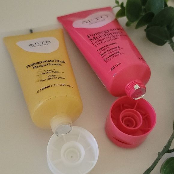 Apto Skincare Set Pomegranate Moisturizer & Mask Set - Picture 4 of 4